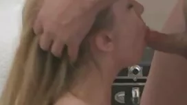 Слива с татуировка о ...