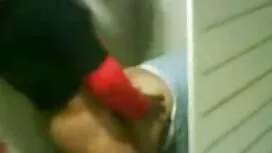 Седейки на лицето на ...