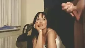 Момче мастурбация се ...