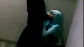 Жесток човек секс с  ...